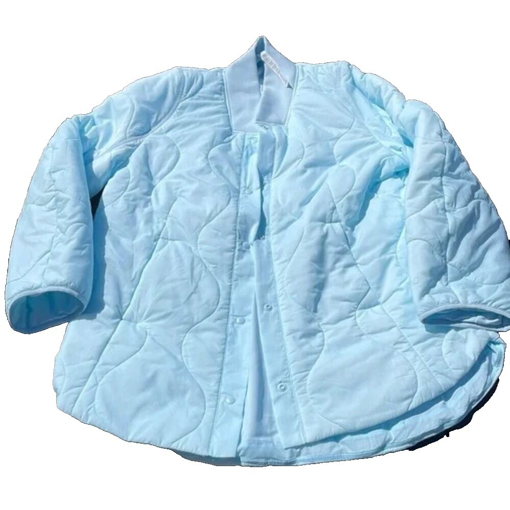 Lululemon Quilted Light Insulation Jacket Powder Blue size 4‎ W4BXSS